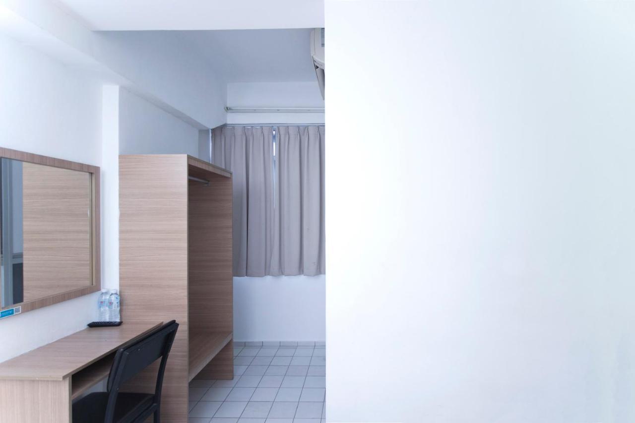 Oyo 90150 City Campus Lodge & Hotel Куала Лумпур Екстериор снимка