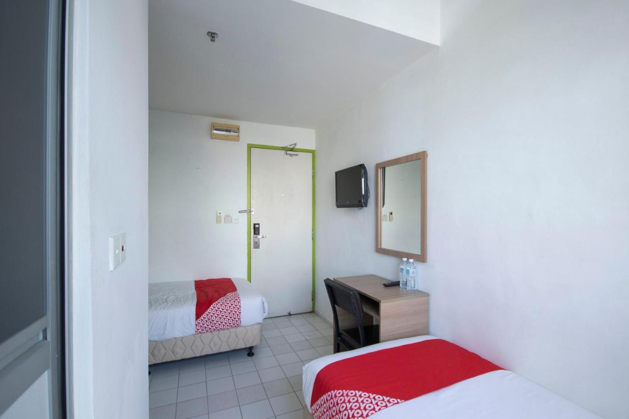 Oyo 90150 City Campus Lodge & Hotel Куала Лумпур Екстериор снимка