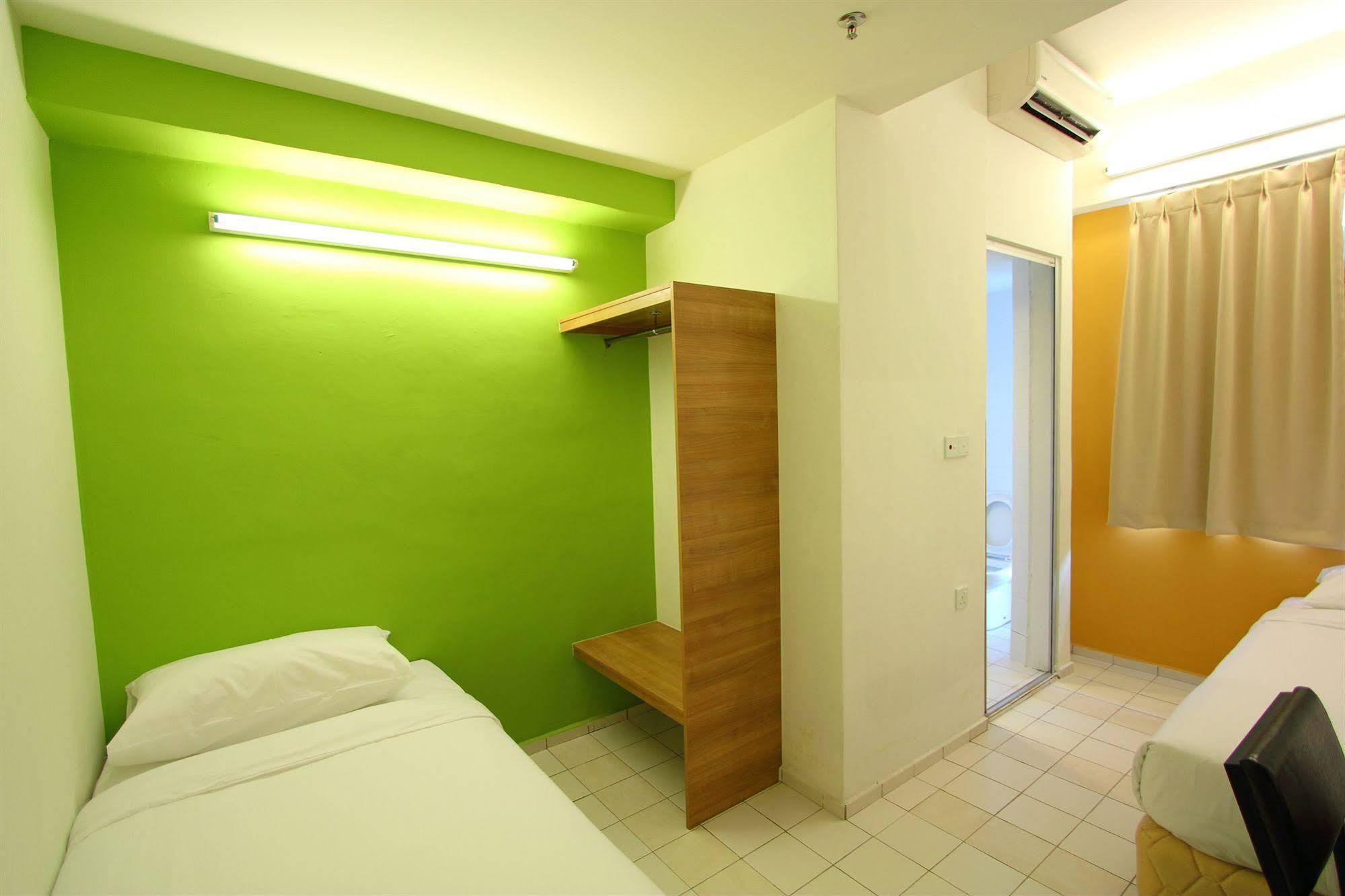 Oyo 90150 City Campus Lodge & Hotel Куала Лумпур Екстериор снимка